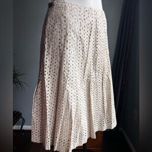 Liz Claiborne Collection Cream Metallic Eyelet Pleated A-Lined Skirt Size 16